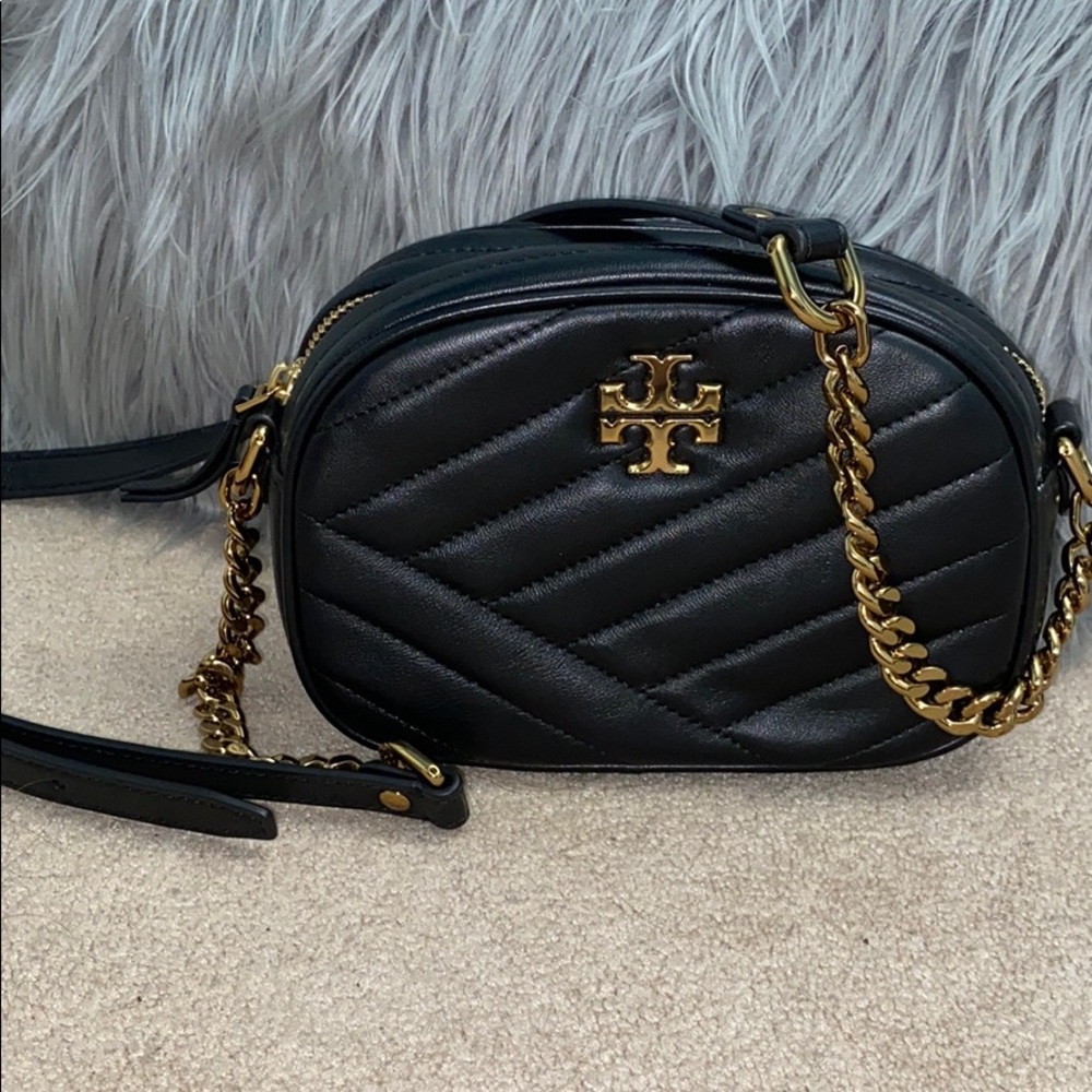 TORY BURCH KIRA CHEVRON SMALL CAMERA BAG